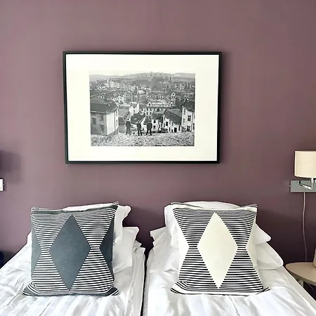 林奈帕特森酒店及旅馆 旅馆 *