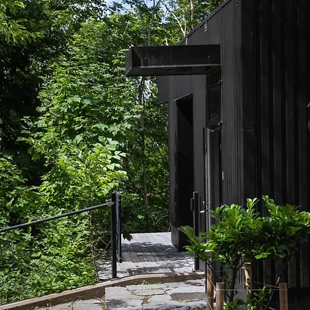 Style Meets Location In شقة