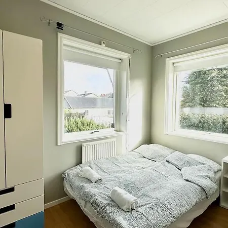 Familjevaenlig Nyrenoverad Vaning * Gothenburg