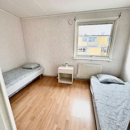 Familjevaenligt Stort Hus Vila