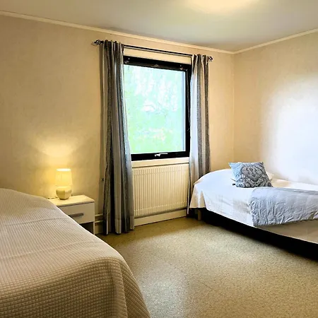 House With 8 Beds Holiday home