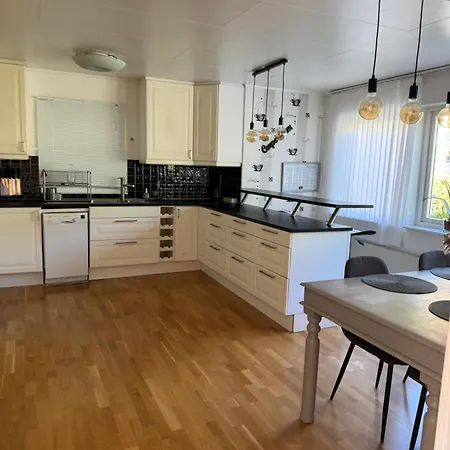 I Villaomrade Naera Stan Villa