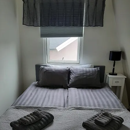 Bed & Breakfast Kungssten *