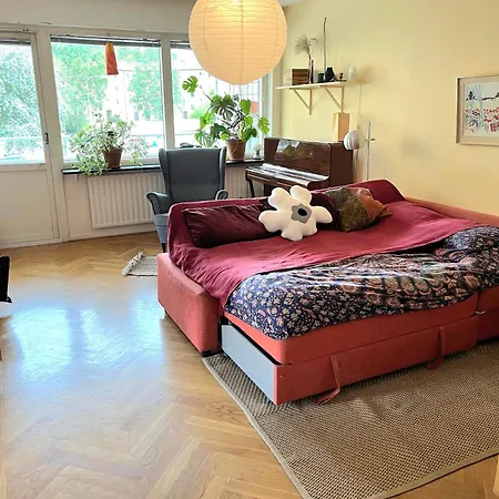 Cosy 2 Bedroons In Гётеборг