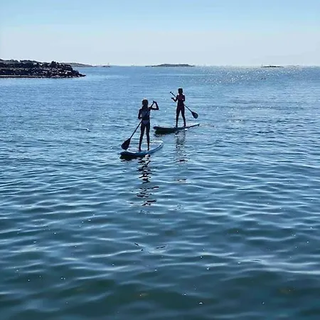 Trevligt Radhus Med Naerhet Till Och Hav بيت للعطل غوتنبرغ