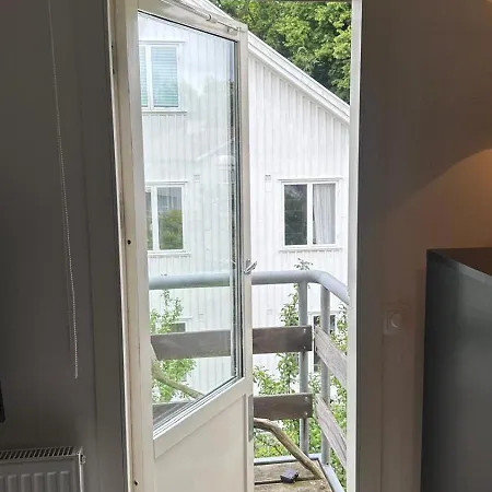 Penthouse For Workers & Familys Near Skf Apartment *