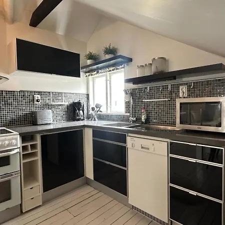Penthouse For Workers & Familys Near Skf