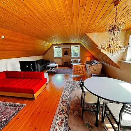 Big House For Workers & Familys Near Volvo Apartman *