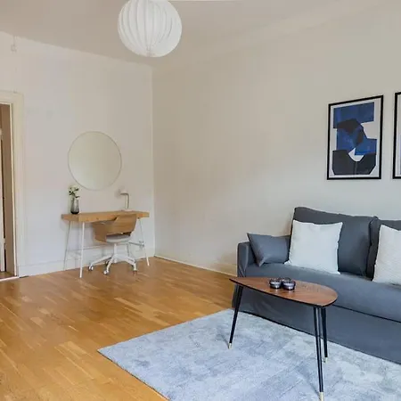 Modern, Light Apt City Center * Gothenburg