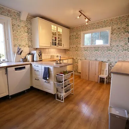 Apartment Elegant With Views In Oergryte Gothenburg
