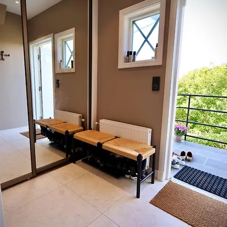 Apartment Elegant With Views In Oergryte Gothenburg