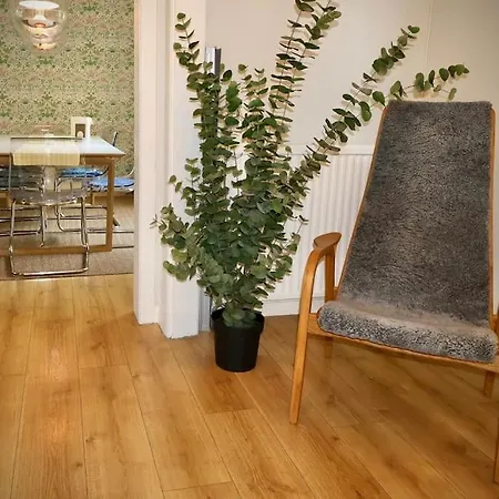 Elegant With Views In Oergryte Apartment