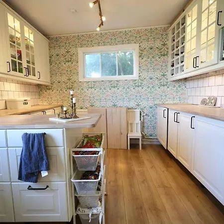 Elegant With Views In Oergryte Apartment *