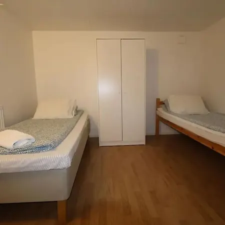 Workers 10-rooms Near Volvo