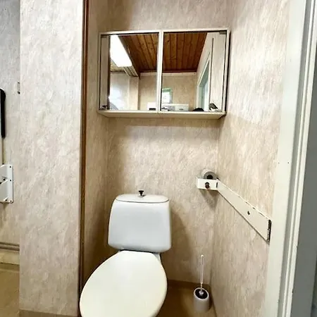 Workers 10-rooms Near Volvo *