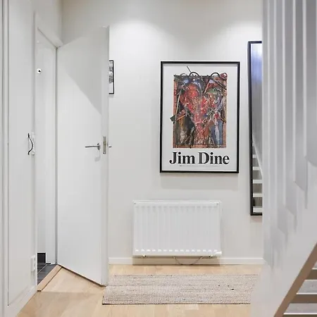Villa Townhouse Med Bastu, 4 Vaningar Naera Liseberg