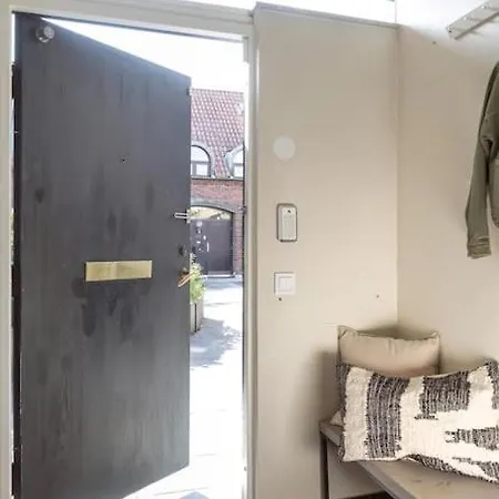 Townhouse Med Bastu, 4 Vaningar Naera Liseberg * Gothenburg