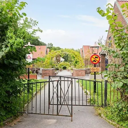 Villa Townhouse Med Bastu, 4 Vaningar Naera Liseberg *