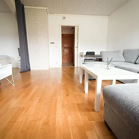 Villa Big House For Workers & Family With Free Parking