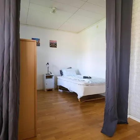 Villa Big House For Workers & Family With Free Parking