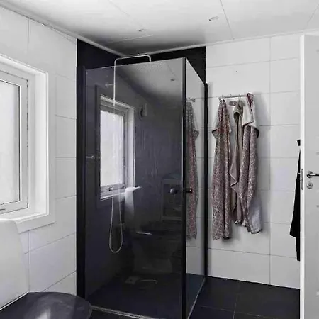 Mysigt Hus Med Natur & Jacuzzi I Olofstorp *