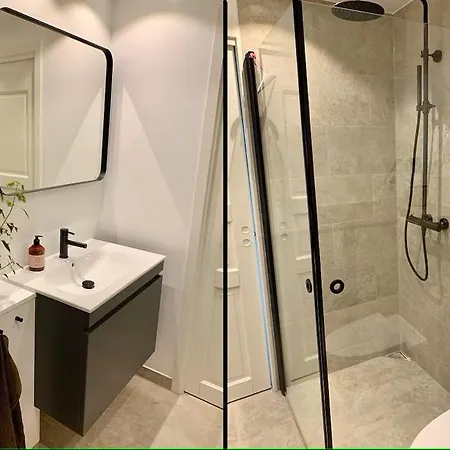 House By The Sea, Naeset Villa