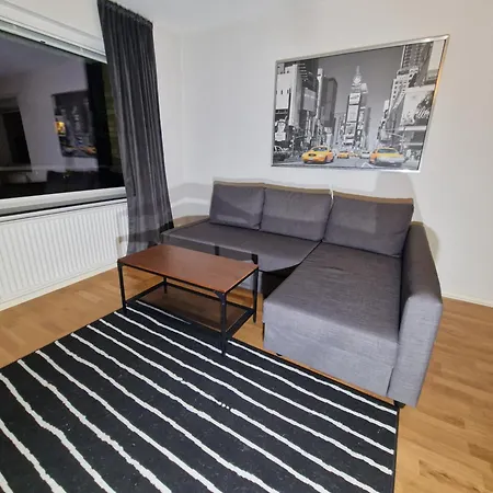 En Nyrenoverad Laegenhet Med 2 Sovrum