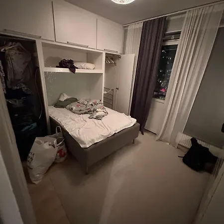 Modern With Balconies And Full Kitchen For Up To 5 Guests גטבורג