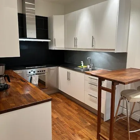 Luxury In Hotspot Apartment Gothenburg