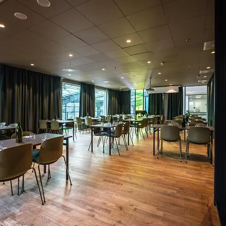 Hyatt Place 4*