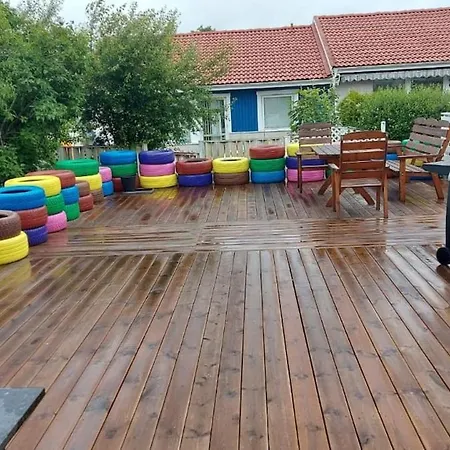10 Beds For Workers *