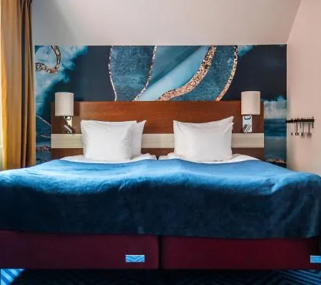 Profilhotels Opera 4*