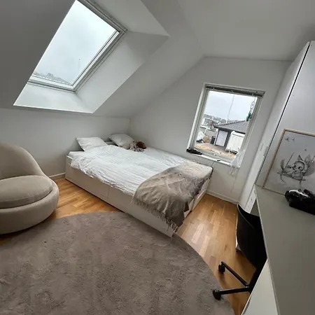 Vila House With Pool,sea View & Walking Distance To Sea Bathing