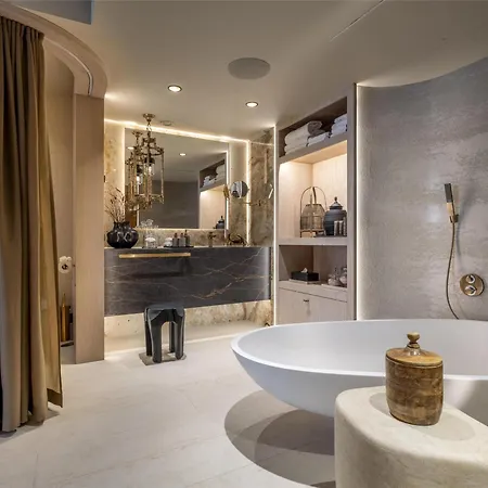 Radisson Blu Scandinavia Hotel, 4*