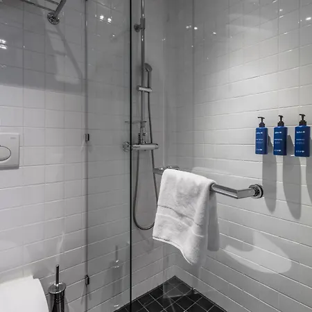 Radisson Blu Riverside 4*