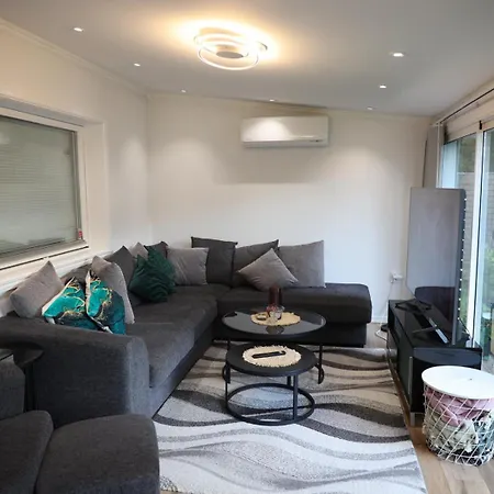 Between The Trees Villa