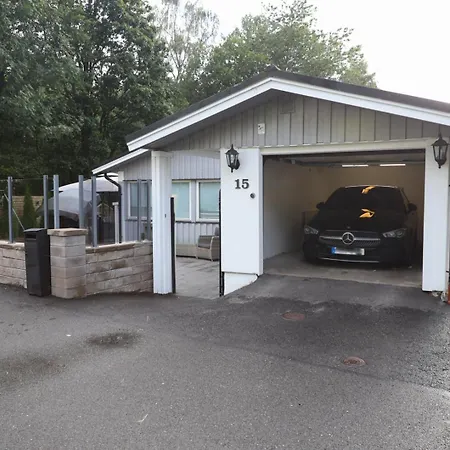 Between The Trees Villa *