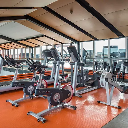 Quality 11 & Eriksbergshallen 4*