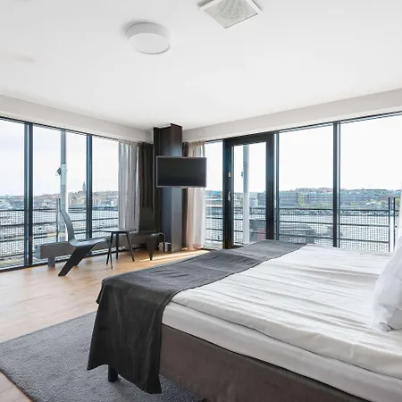 Quality 11 & Eriksbergshallen Otel