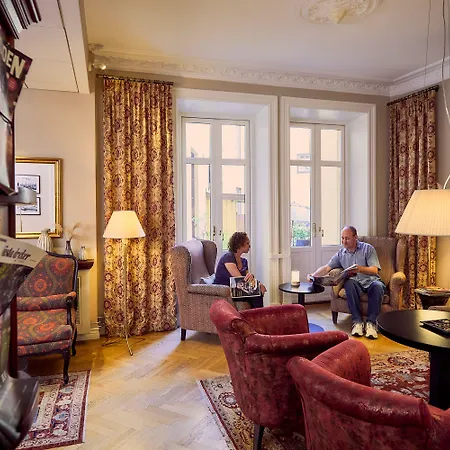 Royal Hotel 3*