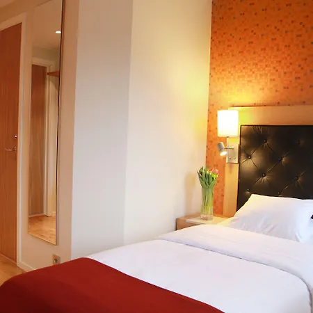 Spar Majorna Hotel 3*