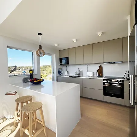 Welcome To A Charming In Vaestra Froelunda *