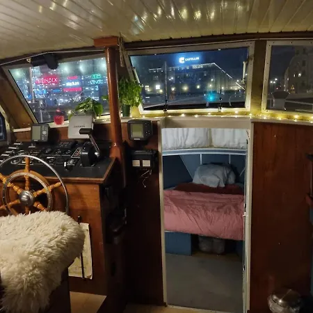 Downtown Boat-apartment * 哥德堡