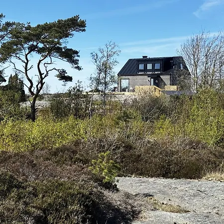 Welcome To A Charming In Vaestra Froelunda *