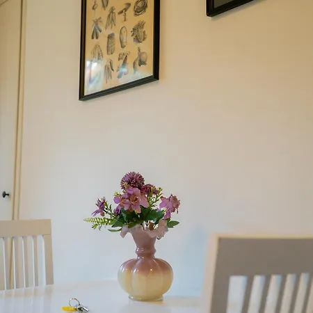 Welcoming Near Cafes, & Tram Lines Göteborg