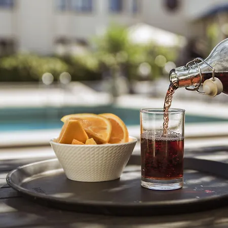 Hotel Apple & Konferens 3*