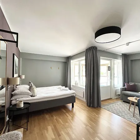 林奈帕特森酒店及旅馆 旅馆 *