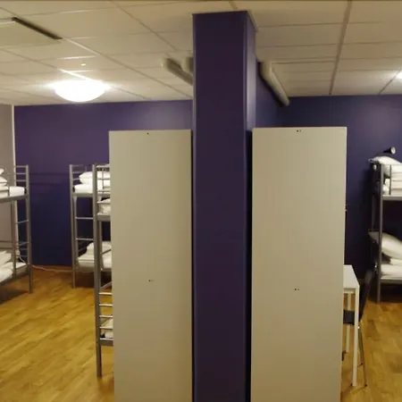 Hostal Spoton & Sportsbar *