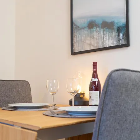 Prime Location, Spacious Appartement