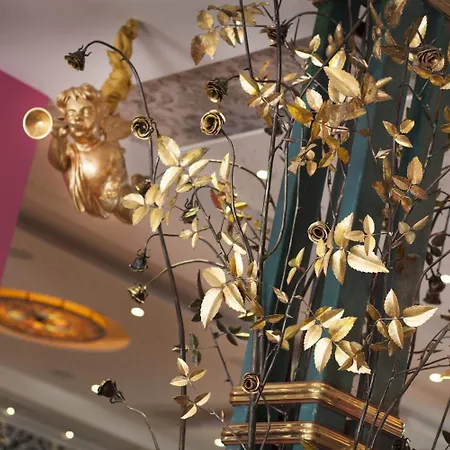 Hotel Dorsia & Restaurant 5*